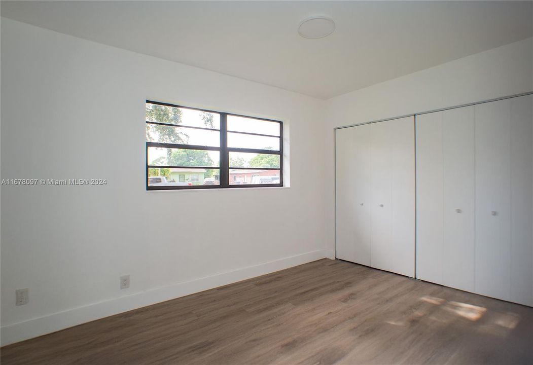 For Sale: $450,000 (3 beds, 2 baths, 1116 Square Feet)