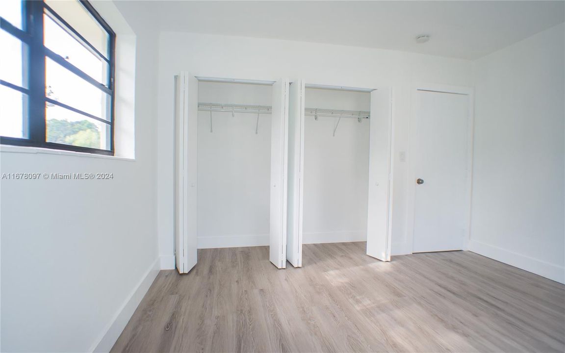 For Sale: $450,000 (3 beds, 2 baths, 1116 Square Feet)