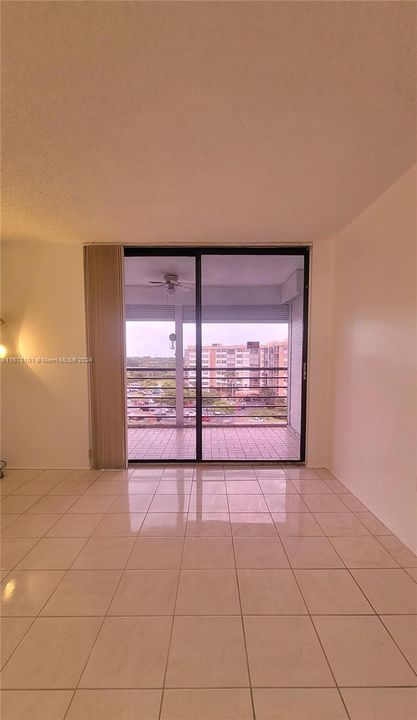 En Venta: $145,000 (2 camas, 2 baños, 1100 Pies cuadrados)