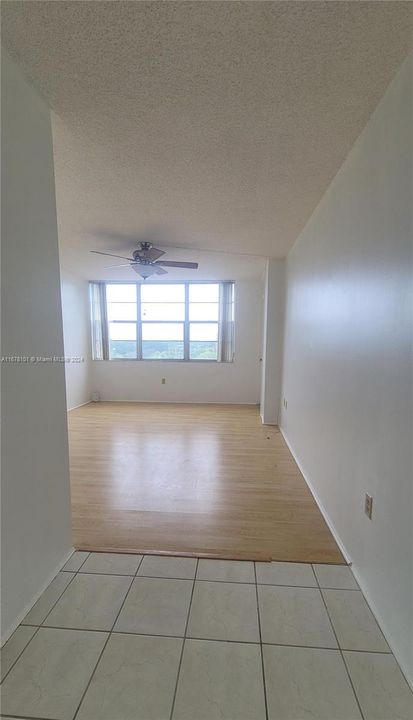 For Sale: $145,000 (2 beds, 2 baths, 1100 Square Feet)