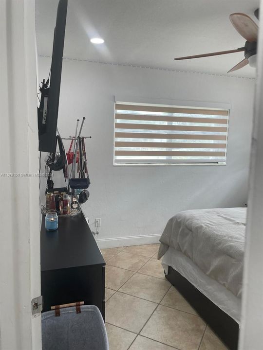 En Venta: $950,000 (3 camas, 2 baños, 2492 Pies cuadrados)