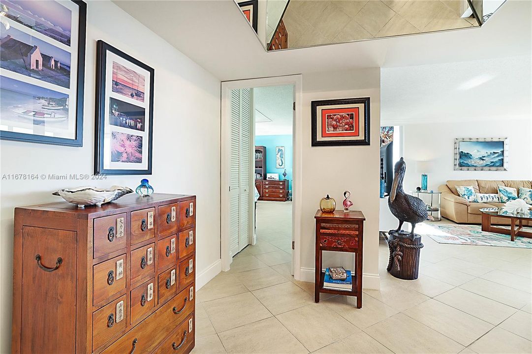 For Sale: $849,000 (2 beds, 2 baths, 1435 Square Feet)