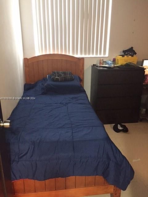 Recently Rented: $2,300 (2 beds, 2 baths, 982 Square Feet)