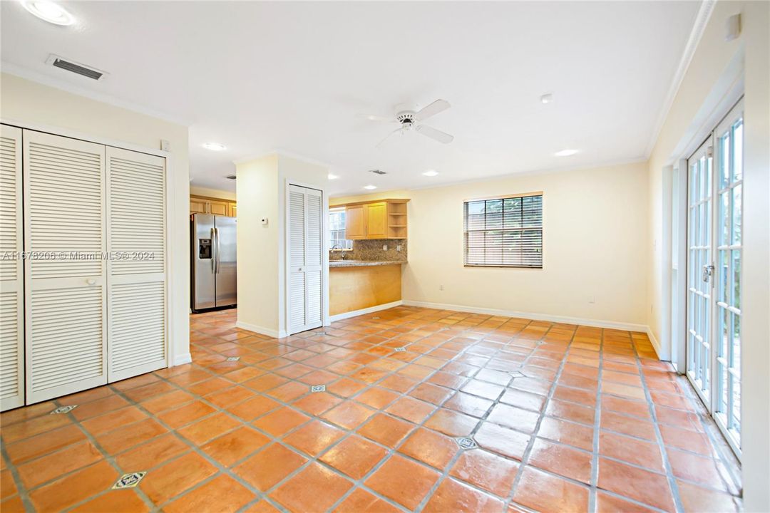 For Sale: $1,350,000 (3 beds, 2 baths, 1980 Square Feet)