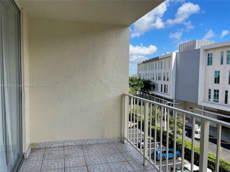 En Venta: $220,000 (1 camas, 1 baños, 691 Pies cuadrados)