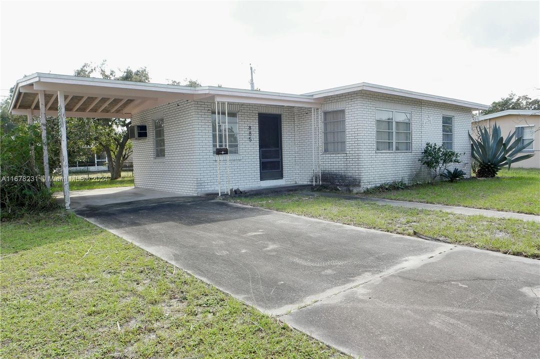 For Sale: $179,990 (2 beds, 1 baths, 767 Square Feet)