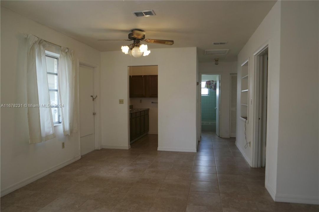 For Sale: $179,990 (2 beds, 1 baths, 767 Square Feet)