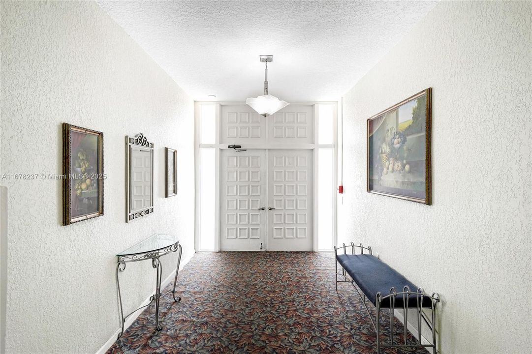 На продажу: $145,000 (2 спален, 2 ванн, 1030 Квадратных фут)