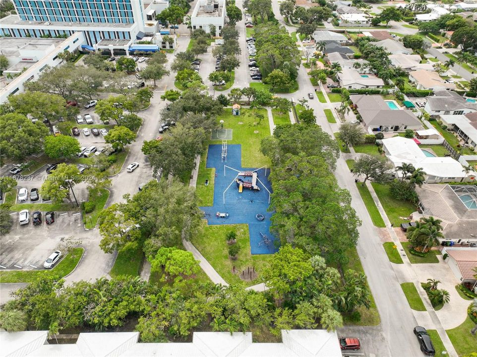 На продажу: $145,000 (2 спален, 2 ванн, 1030 Квадратных фут)