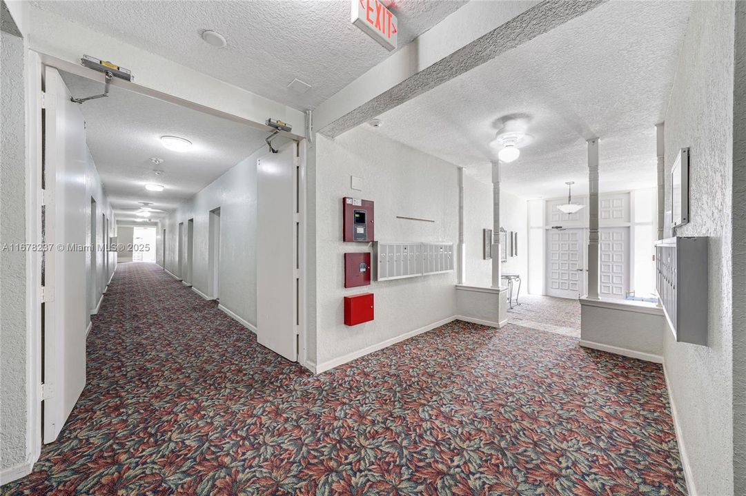 На продажу: $145,000 (2 спален, 2 ванн, 1030 Квадратных фут)