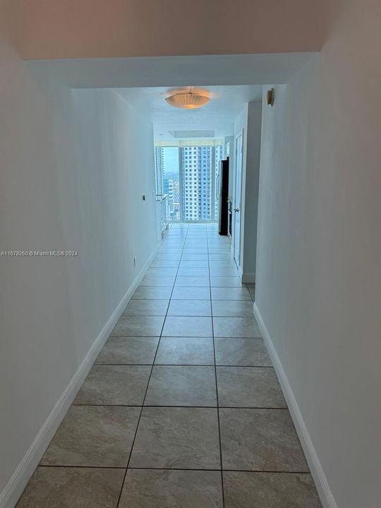 For Rent: $4,800 (2 beds, 2 baths, 1315 Square Feet)