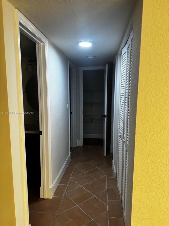 En Venta: $280,000 (2 camas, 2 baños, 918 Pies cuadrados)