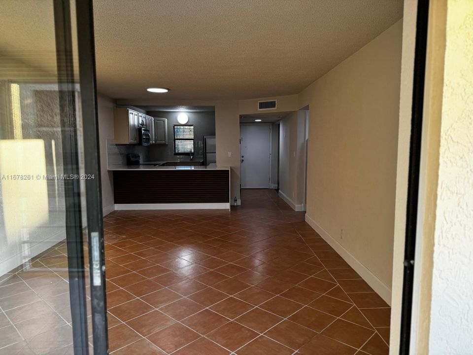 En Venta: $280,000 (2 camas, 2 baños, 918 Pies cuadrados)