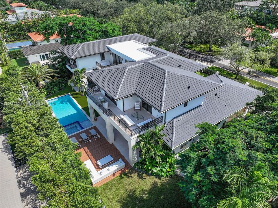 En Venta: $8,495,000 (7 camas, 7 baños, 6090 Pies cuadrados)