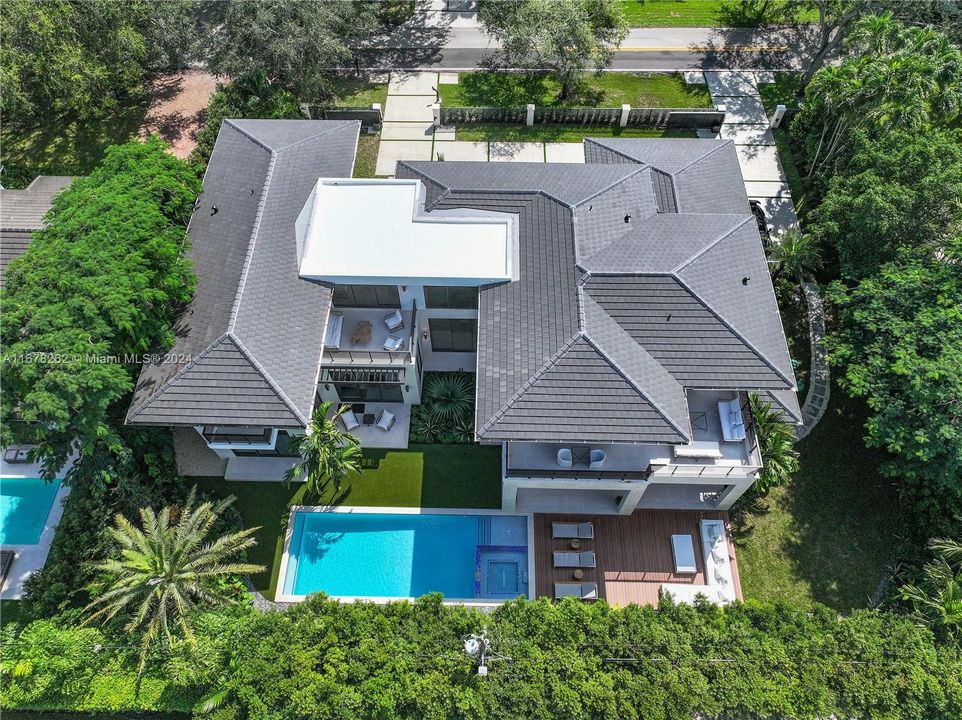 En Venta: $8,495,000 (7 camas, 7 baños, 6090 Pies cuadrados)