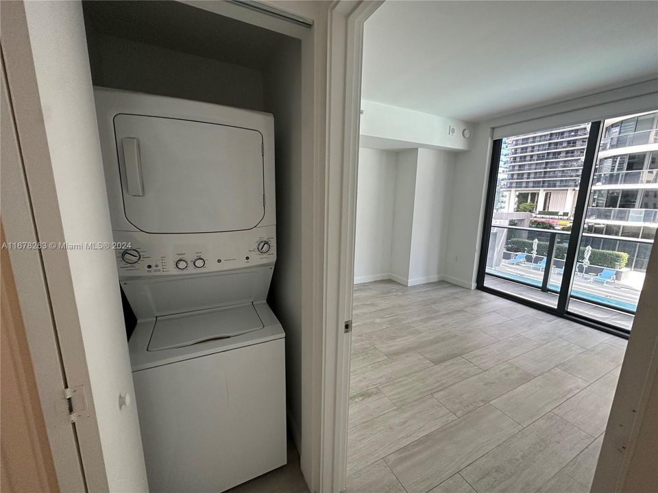 For Rent: $3,300 (1 beds, 1 baths, 609 Square Feet)