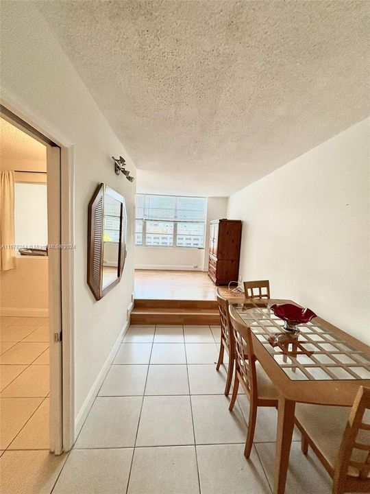 For Rent: $2,600 (1 beds, 1 baths, 580 Square Feet)