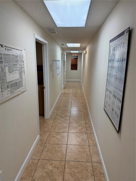 Second Floor offices *** 1.580 SF ***