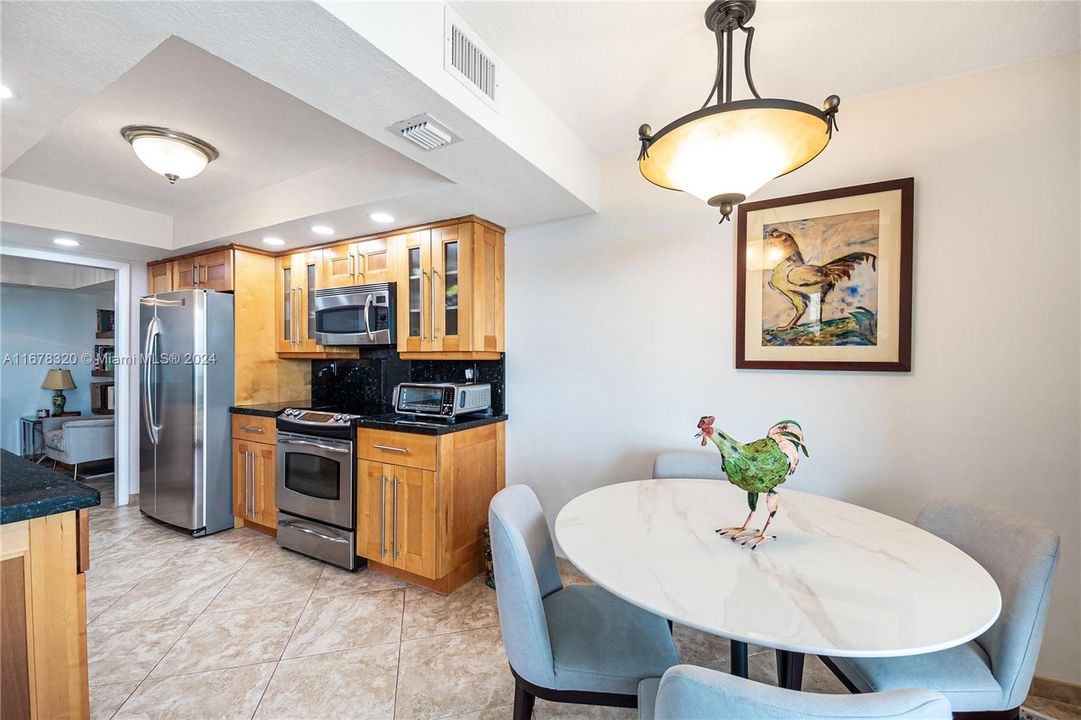 For Sale: $399,000 (1 beds, 1 baths, 1200 Square Feet)