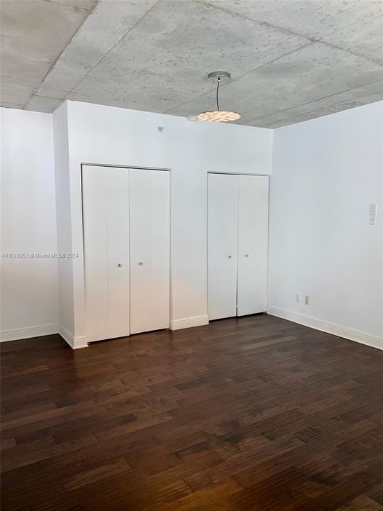 For Sale: $565,000 (2 beds, 2 baths, 1255 Square Feet)