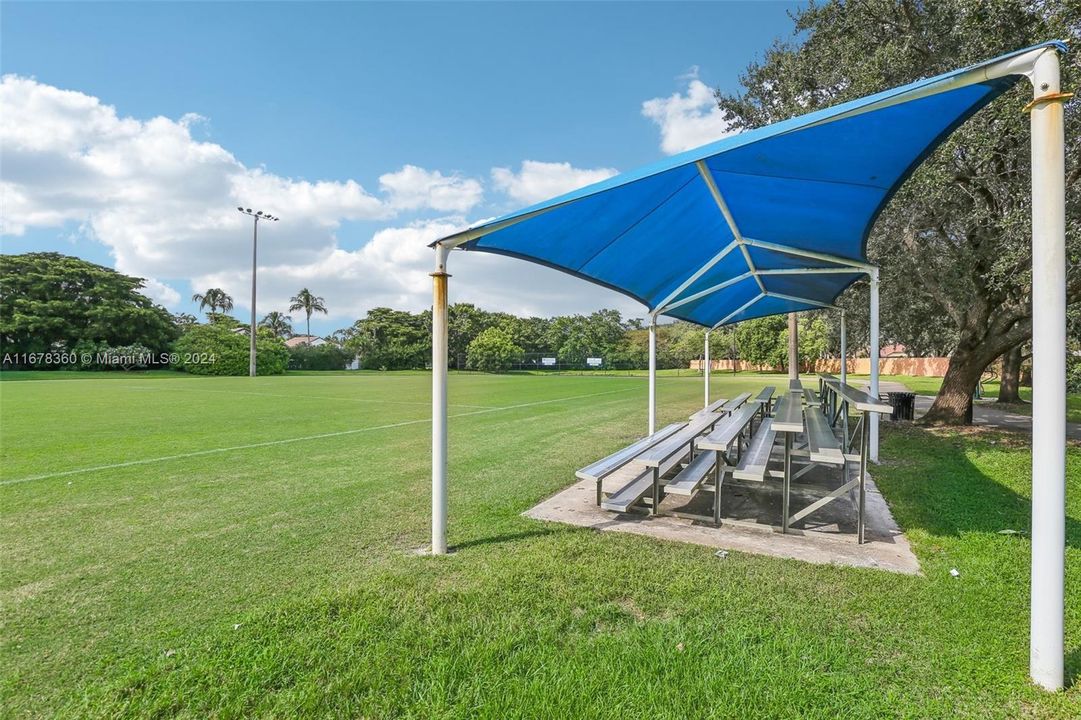 Covered stand to watch ball game