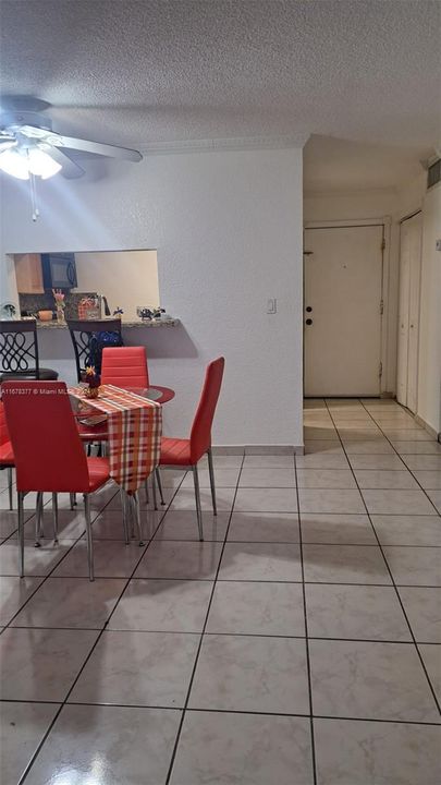 En Venta: $205,000 (1 camas, 1 baños, 600 Pies cuadrados)