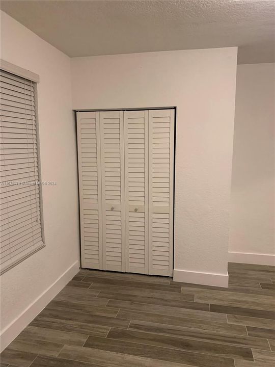 For Rent: $1,500 (0 beds, 1 baths, 332 Square Feet)