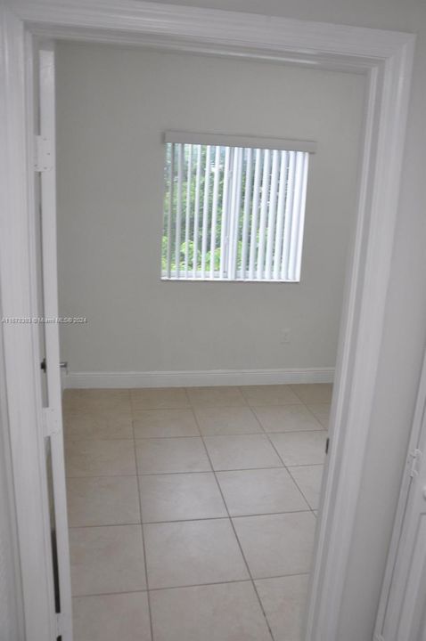 For Rent: $2,500 (2 beds, 1 baths, 700 Square Feet)