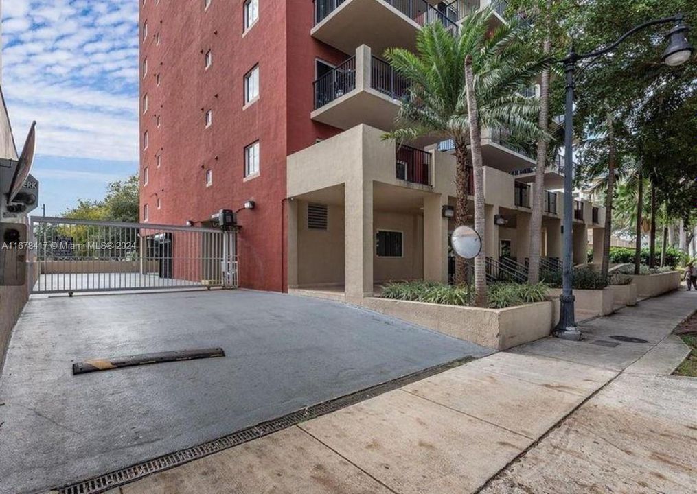 En Venta: $329,000 (1 camas, 1 baños, 530 Pies cuadrados)