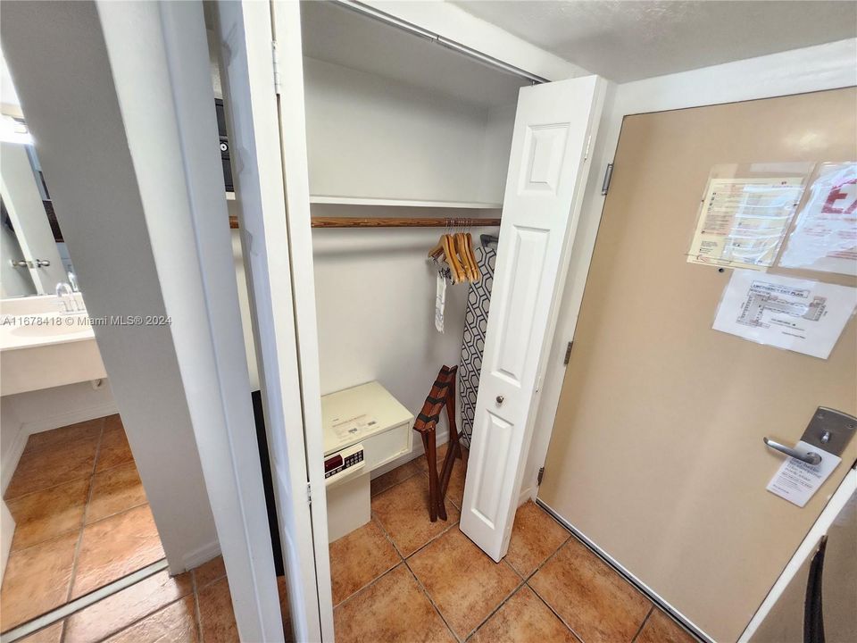 En Venta: $155,000 (0 camas, 1 baños, 360 Pies cuadrados)