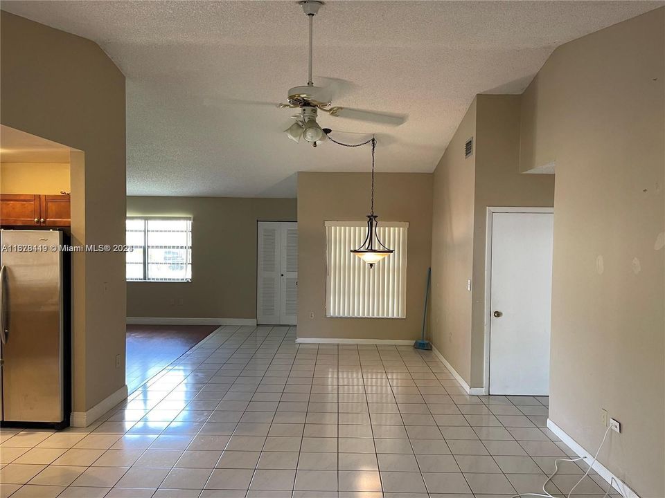 For Rent: $3,500 (3 beds, 2 baths, 1645 Square Feet)