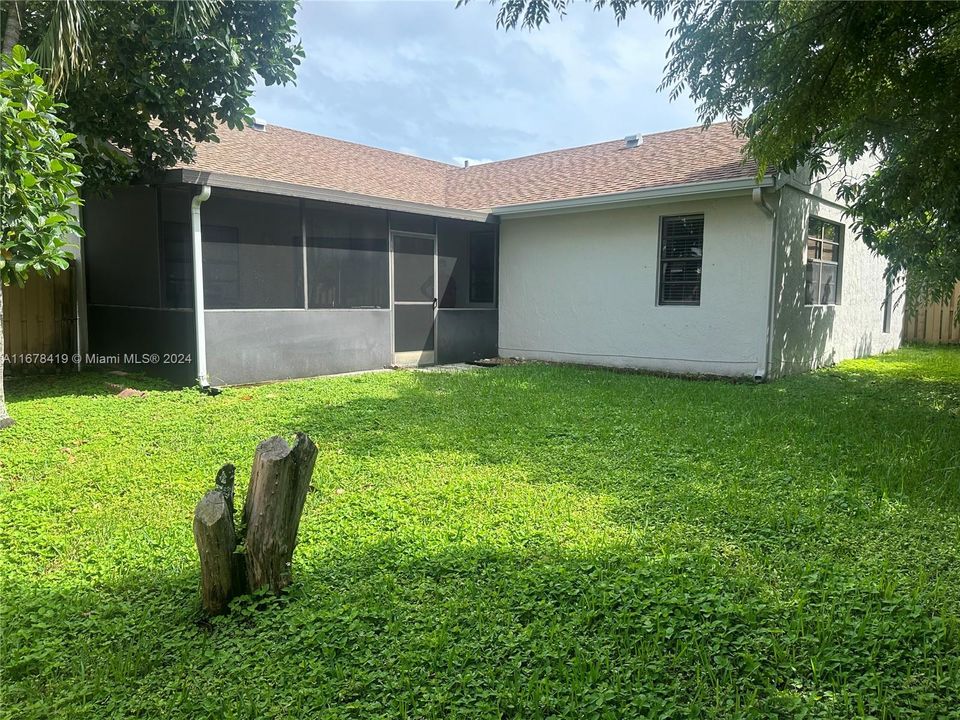 For Rent: $3,500 (3 beds, 2 baths, 1645 Square Feet)