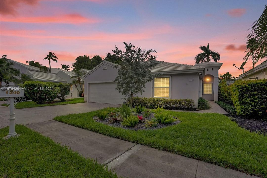 For Sale: $627,000 (3 beds, 2 baths, 1766 Square Feet)