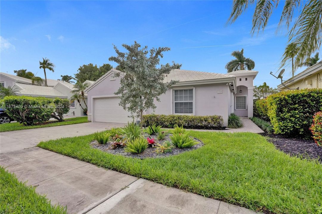 For Sale: $627,000 (3 beds, 2 baths, 1766 Square Feet)