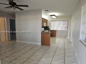 For Rent: $2,600 (2 beds, 1 baths, 1128 Square Feet)