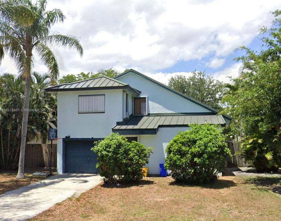 For Sale: $629,000 (3 beds, 2 baths, 1659 Square Feet)