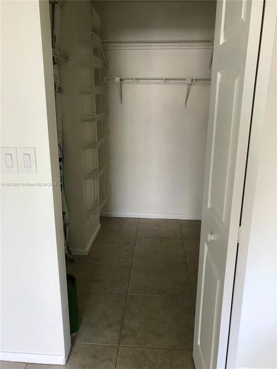 En Venta: $629,000 (3 camas, 2 baños, 1659 Pies cuadrados)