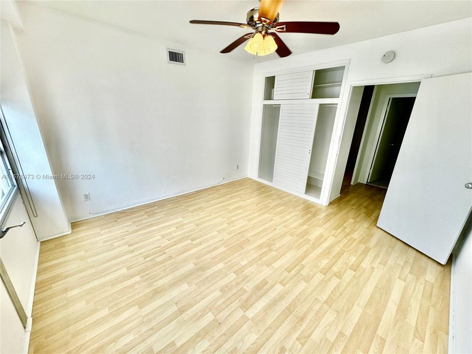 For Rent: $2,600 (1 beds, 1 baths, 750 Square Feet)