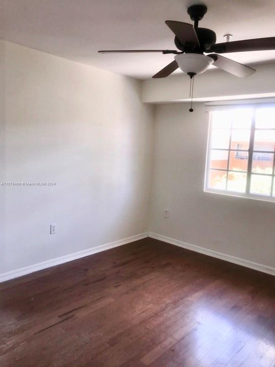 For Rent: $2,975 (2 beds, 2 baths, 1316 Square Feet)