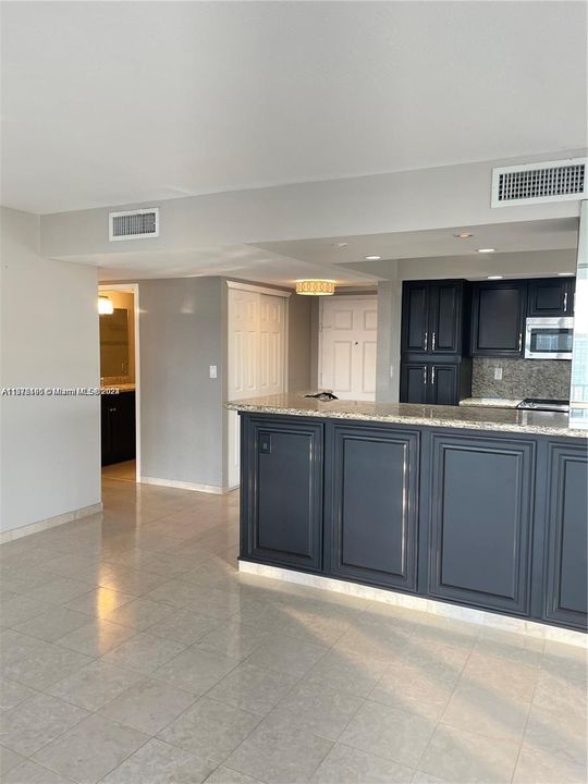 For Sale: $549,000 (2 beds, 2 baths, 1430 Square Feet)