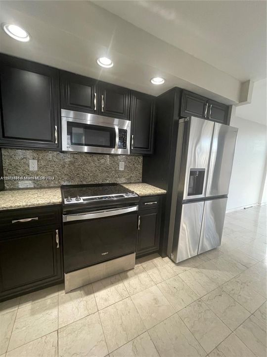 For Sale: $549,000 (2 beds, 2 baths, 1430 Square Feet)