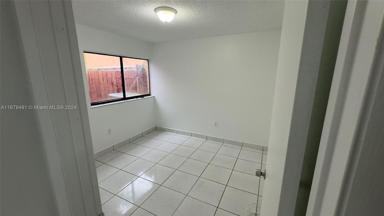 For Rent: $2,500 (2 beds, 2 baths, 803 Square Feet)