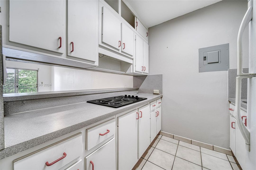 En Venta: $275,000 (2 camas, 1 baños, 763 Pies cuadrados)