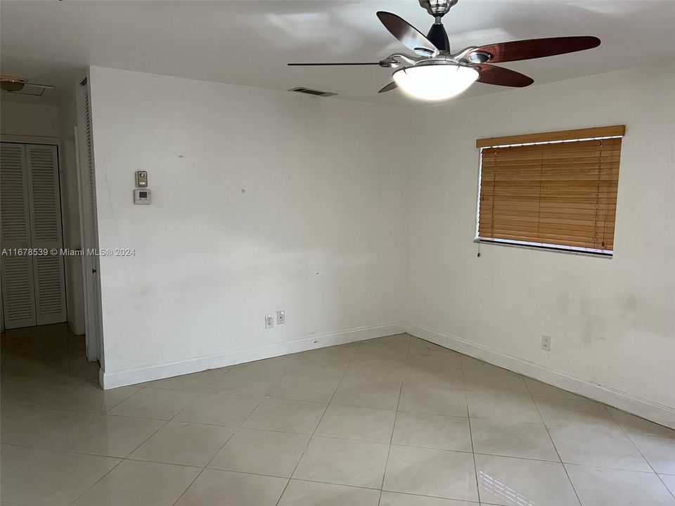 For Rent: $1,900 (2 beds, 2 baths, 840 Square Feet)