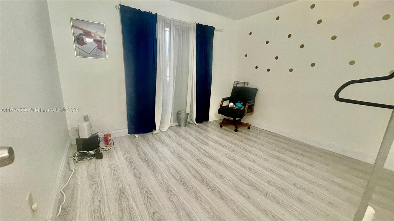 En Venta: $450,000 (3 camas, 2 baños, 1629 Pies cuadrados)