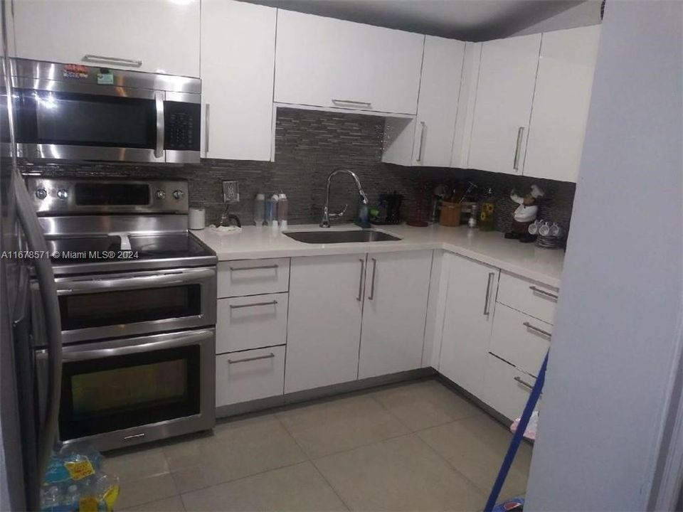 For Rent: $1,350 (1 beds, 1 baths, 0 Square Feet)