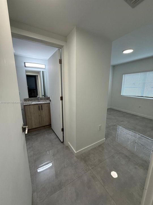 For Rent: $2,100 (2 beds, 2 baths, 55389 Square Feet)