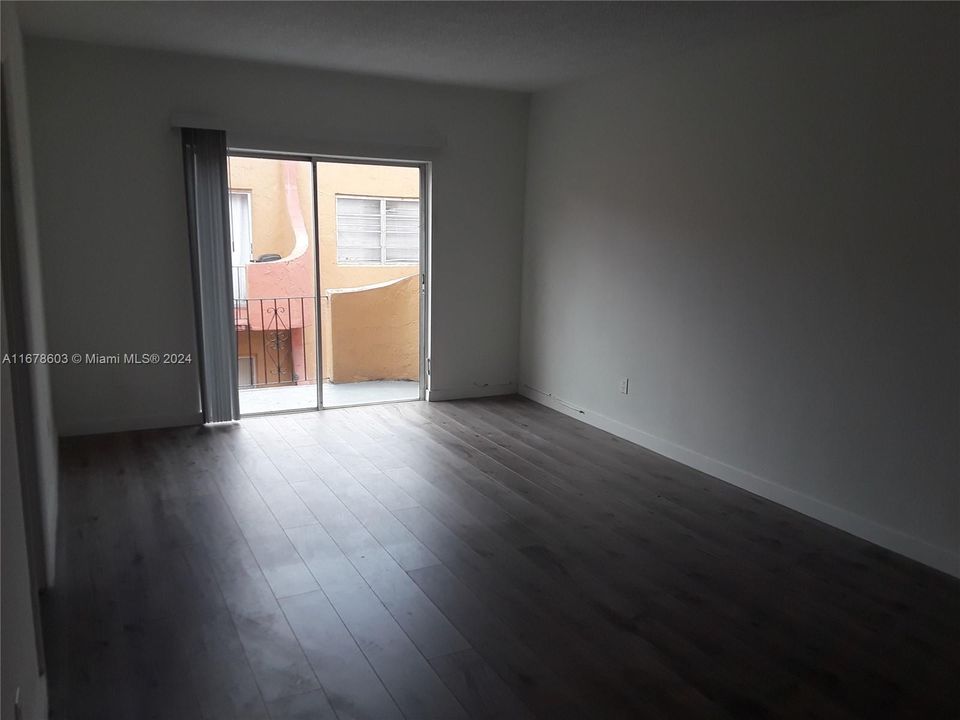 For Rent: $2,100 (2 beds, 2 baths, 840 Square Feet)