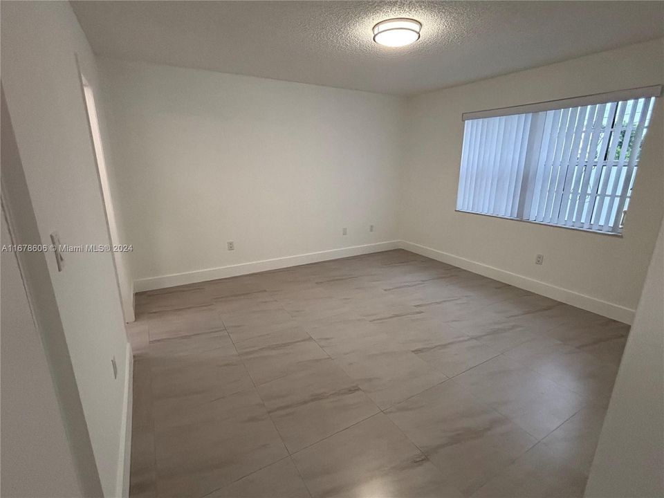 For Rent: $3,100 (2 beds, 2 baths, 6426 Square Feet)