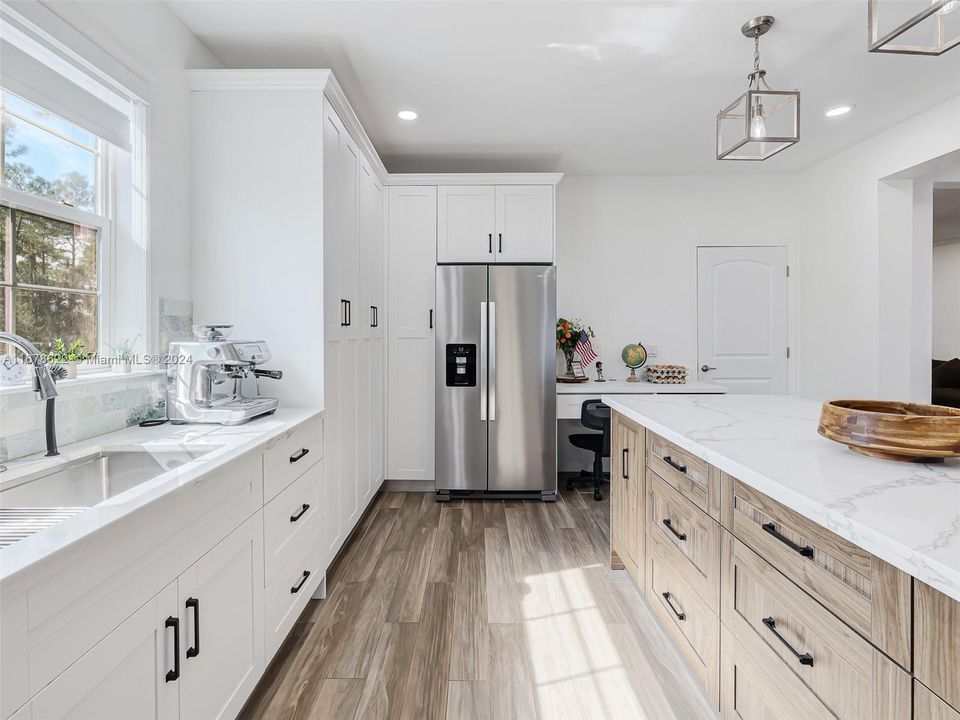 For Sale: $950,000 (4 beds, 2 baths, 2356 Square Feet)